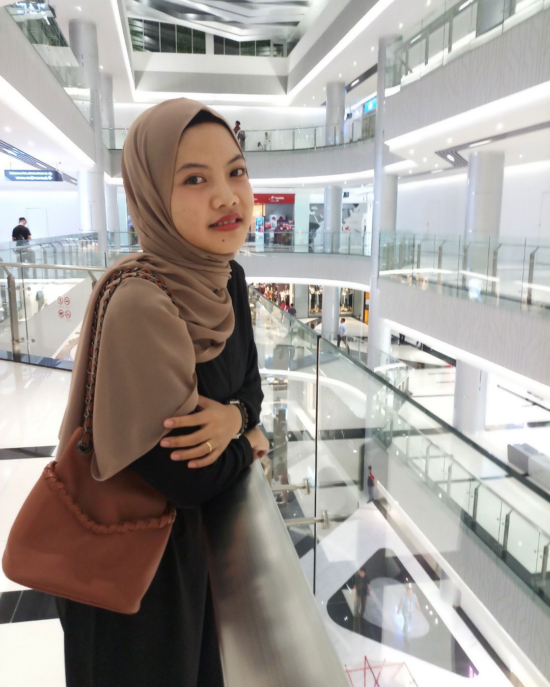 intan widy profile icon