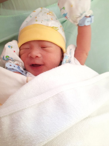 คลอดแล้วค้าบ