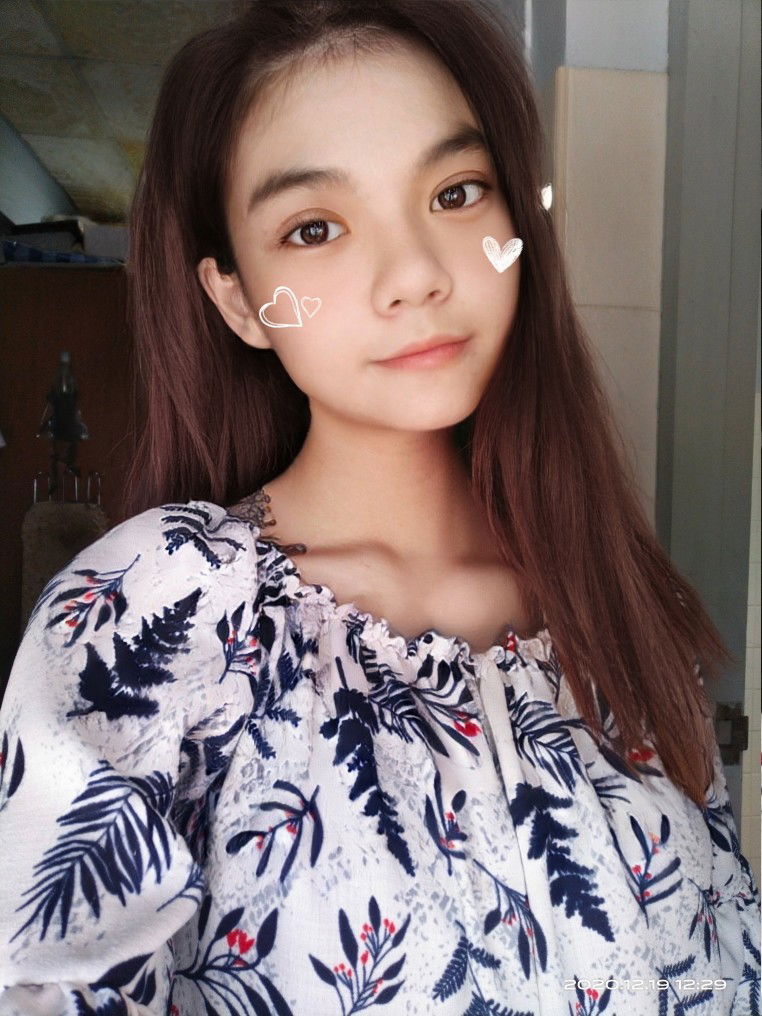 雨の 女性 profile icon