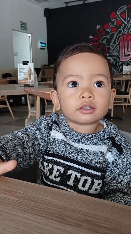 VricsiLiya MauLina Panjaitan profile icon