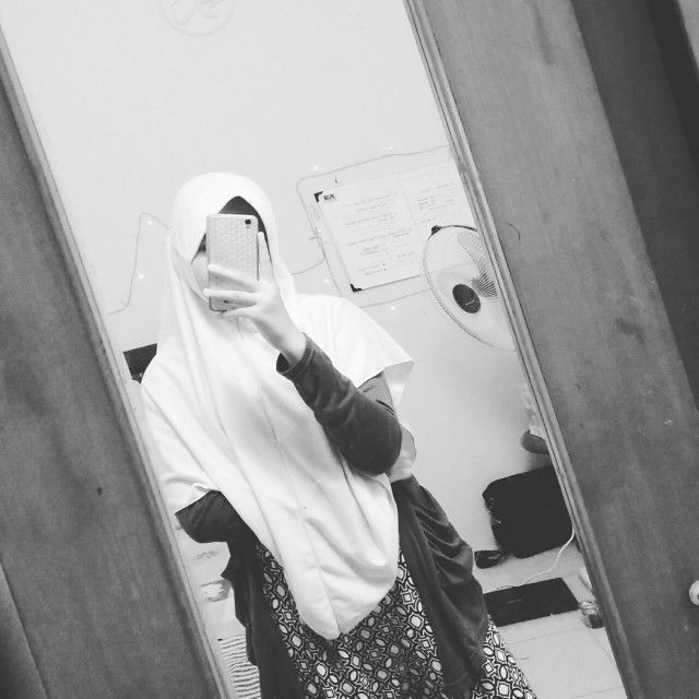 Trustha Yulia Nur Adinda profile icon