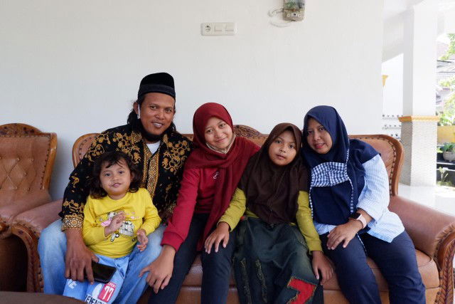 Dewi widayanti profile icon