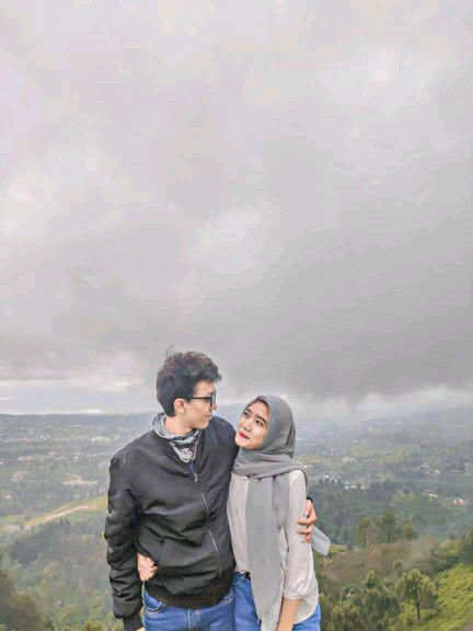 Mega Apriliaa profile icon