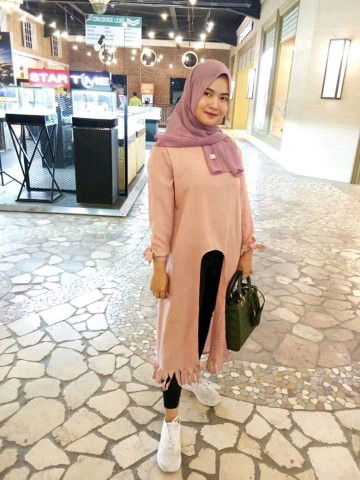 Agnes Devianti profile icon