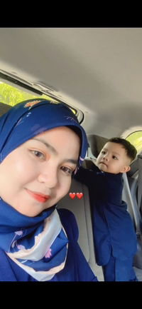 Siti Nur Zulaica profile icon