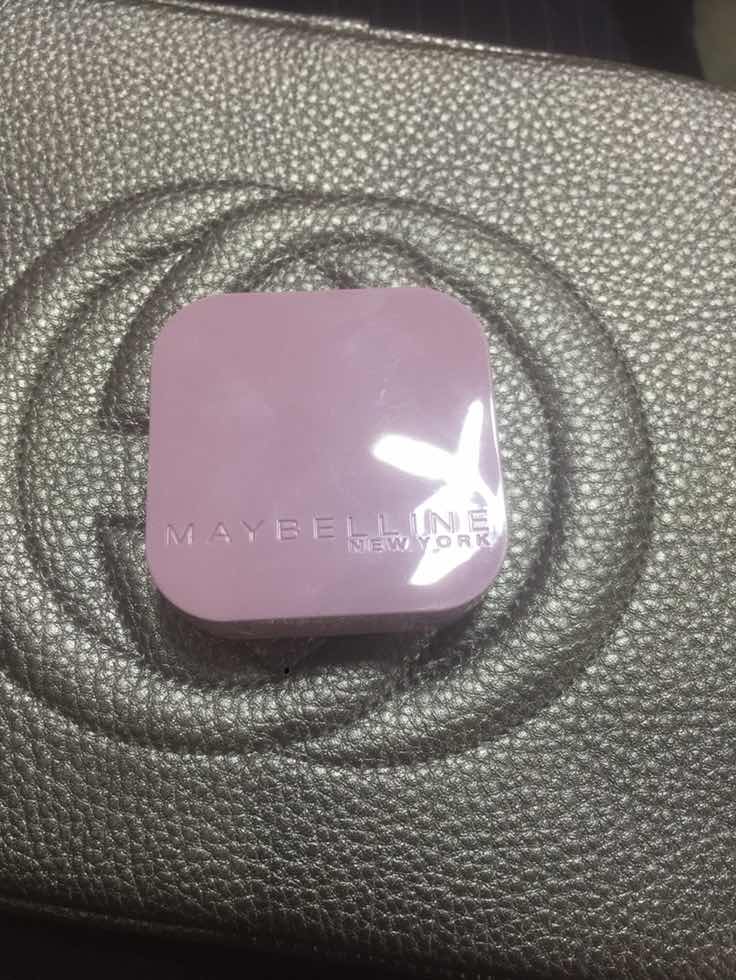 Okay lang bah sa buntis na gumamit ng face powder?