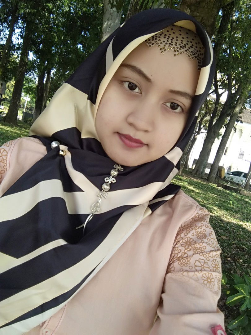 Fitri Nur Kholifah profile icon