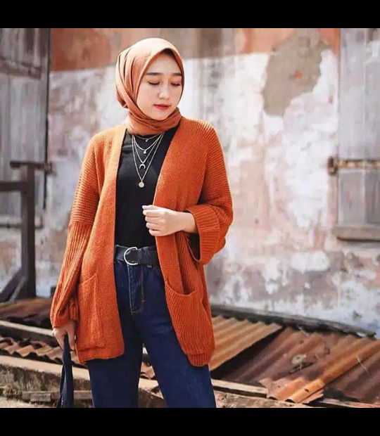 Rizqi Ainur R profile icon