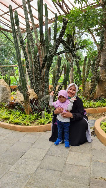 Yenny Nur Rahmawati profile icon