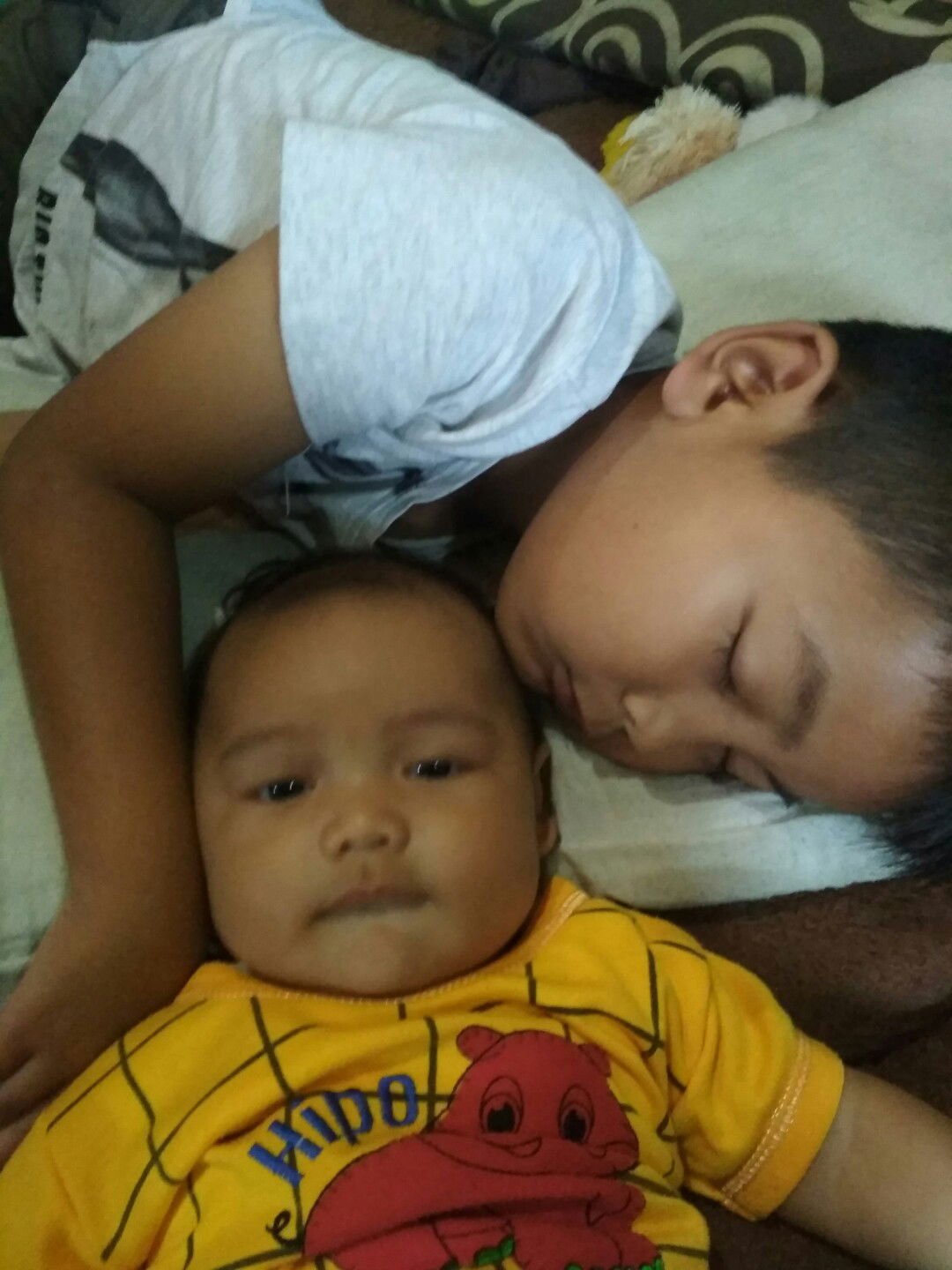 Ade Sunengsih profile icon