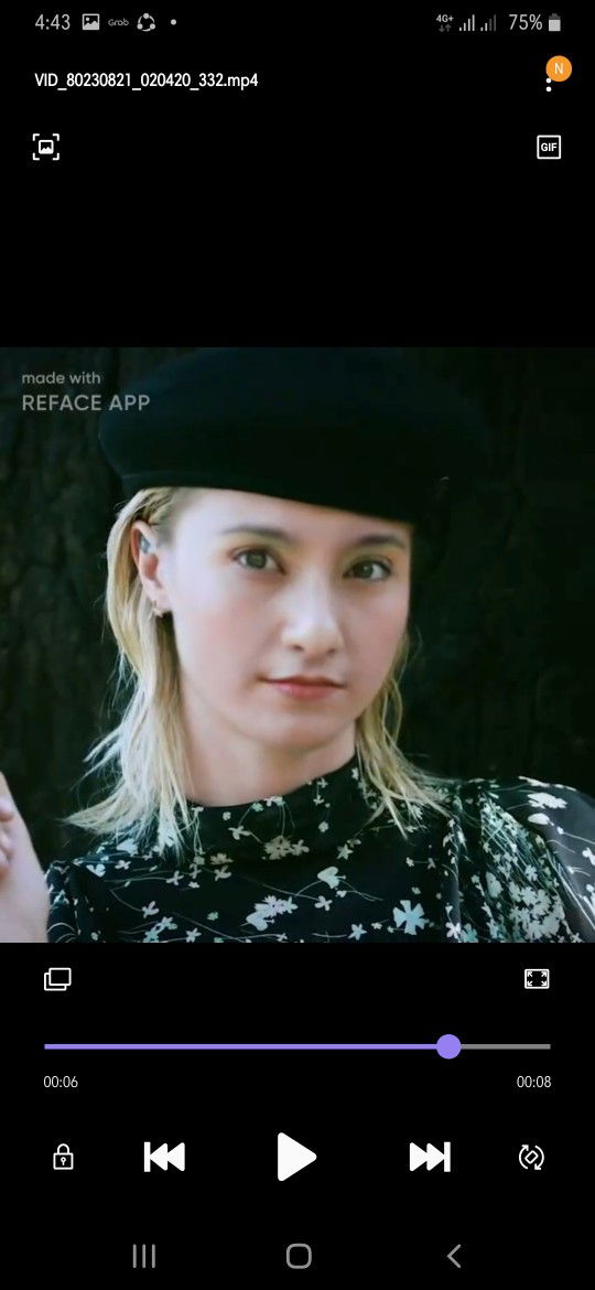 Mom's littlecat profile icon