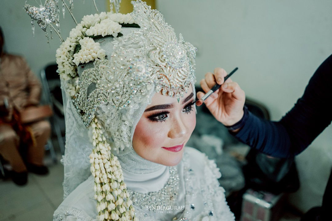 Rifana Riyanti profile icon