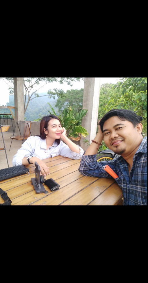 Riana Sari profile icon