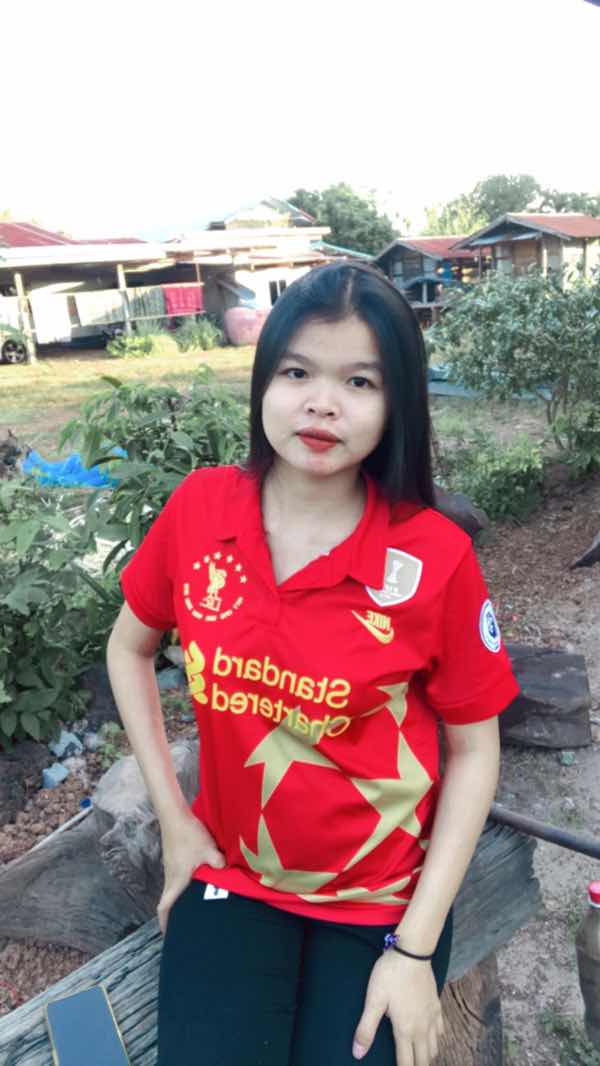 พลอย ยย. profile icon