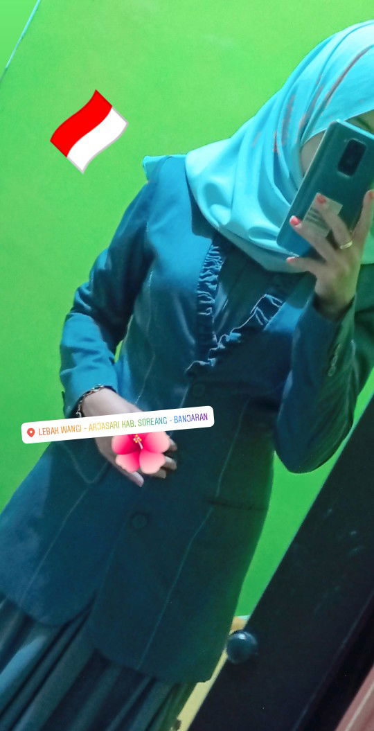 ulfah nj profile icon