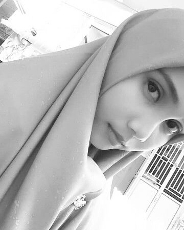 ria rifai profile icon