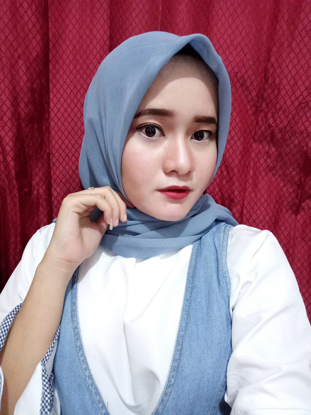 Dery Yuli Artika profile icon