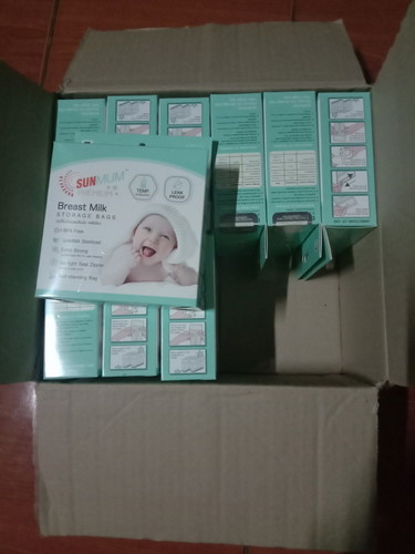 ส่งต่อถุงเก็บ น้ำนมคะ กล่องล่ะ50 บาท