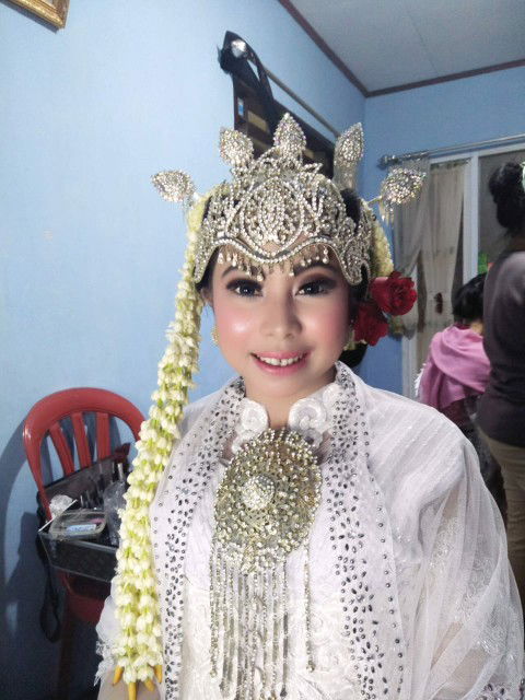 Vera Agustia profile icon