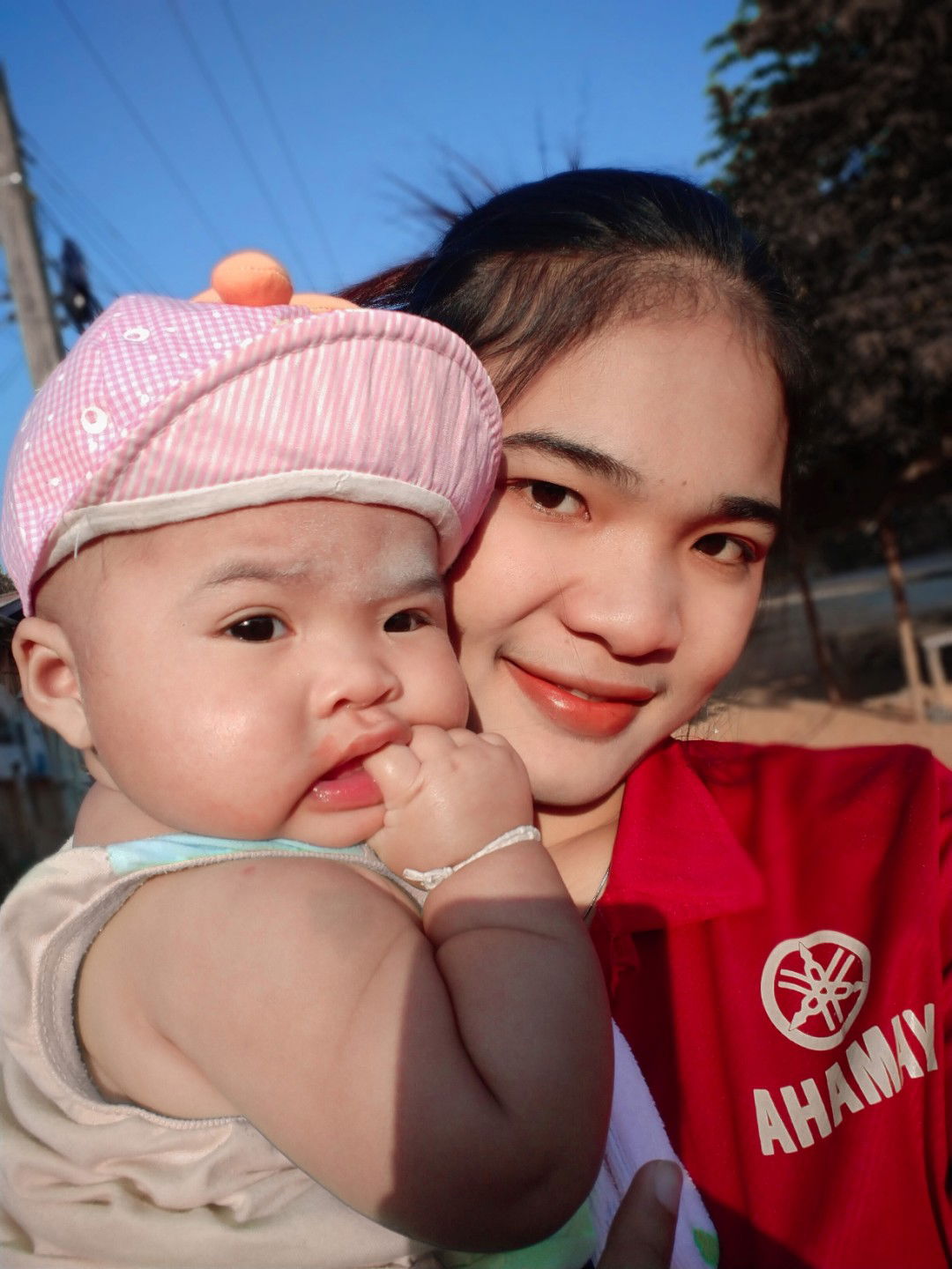 Mo'o Naruemon profile icon