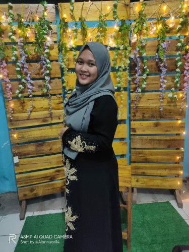 indy safitri profile icon