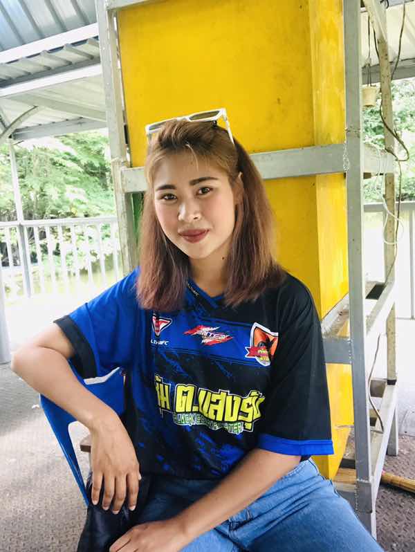 น้องบีมเลียล้ม บนผ้าห่มลายแมวจี้ profile icon