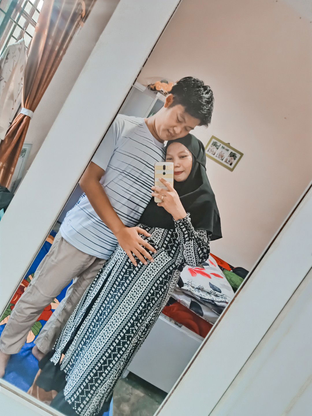 Indah Syahputri profile icon