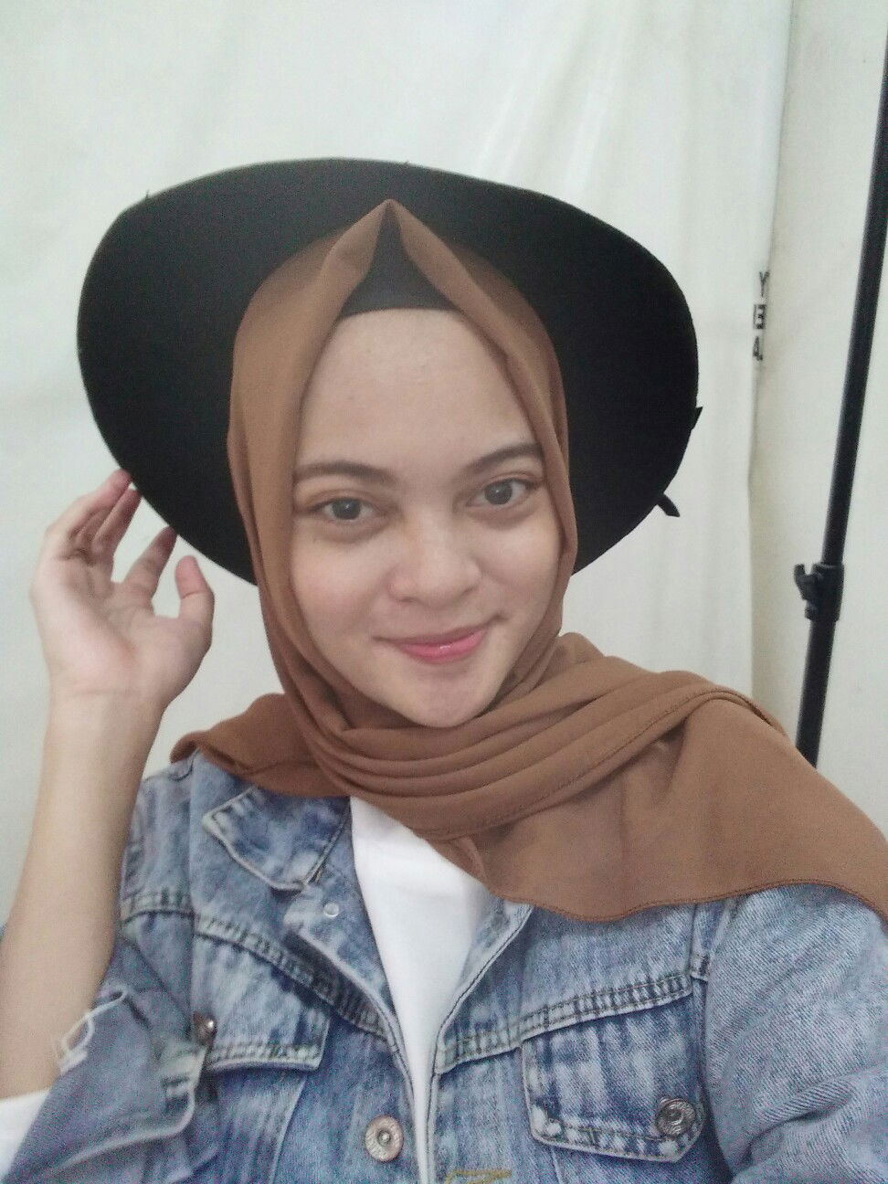 Ayu Syifa profile icon