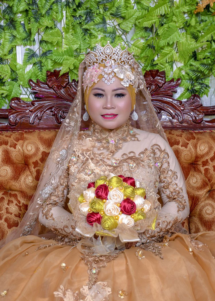 Ayu Lestari profile icon