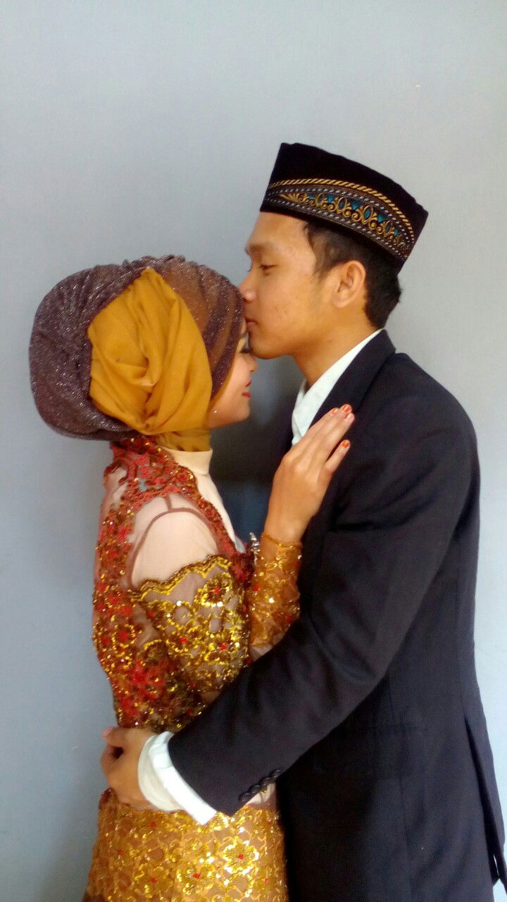 Itsni Nur Khasanah profile icon