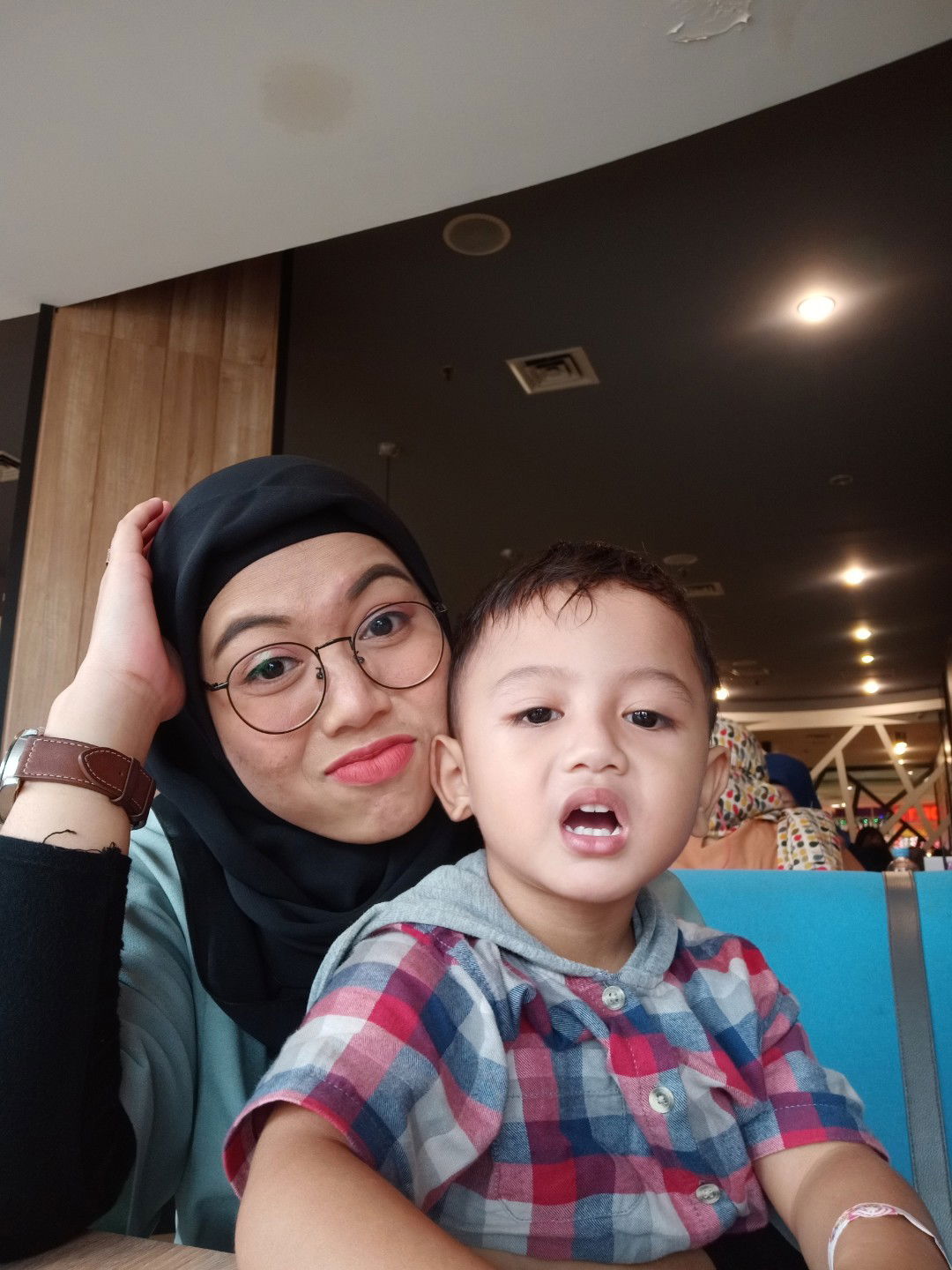 Mommy Ken Ken profile icon