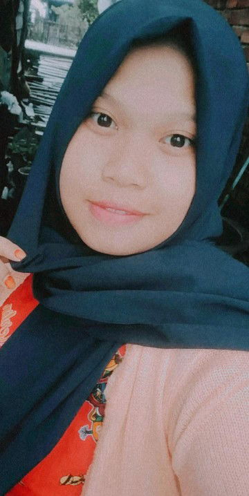 tari tari profile icon