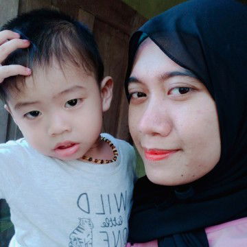 Riani Safitri profile icon