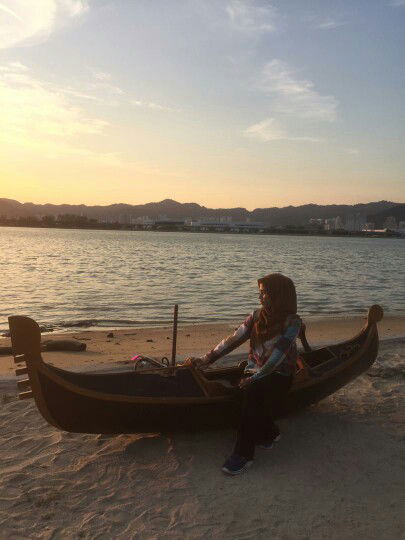 Lynn Azlan profile icon