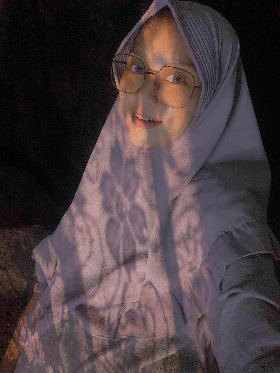 linda sari profile icon