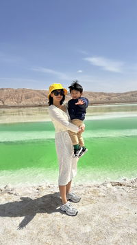 Yok Sarinee profile icon