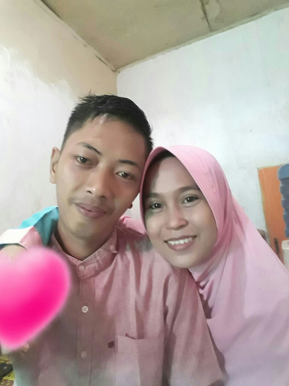 indahzain profile icon