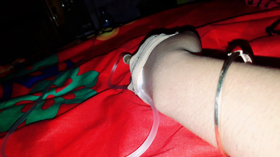 apakh bawaan bayi bun usia kndungn ku bru 9minggu 5hri sampai bosen bolak blik ke Rs  dn ujing2 ketemu lgi sama infus ada yg sama trs gk mualnya usia kngdungn brpa bln ya bun ?