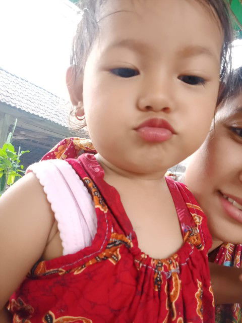 Nur Aini LAYLi profile icon