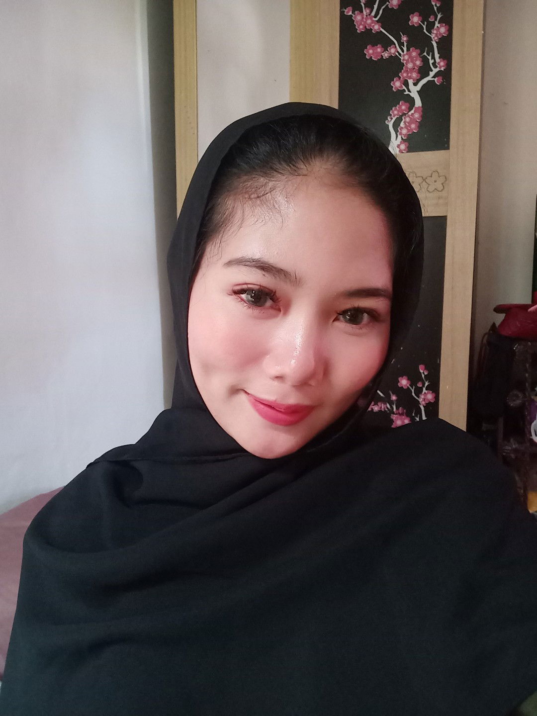 ira yulia profile icon