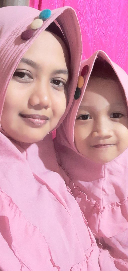 eva mujirahayu profile icon