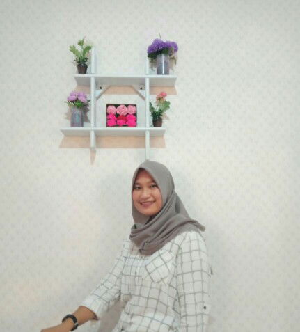 rismalasari profile icon