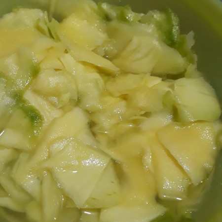 Manisan mangga muda