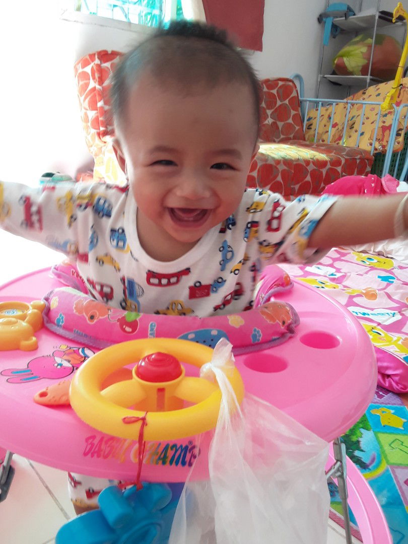 ราตรี สีสม profile icon