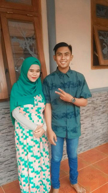 Dina Lia profile icon