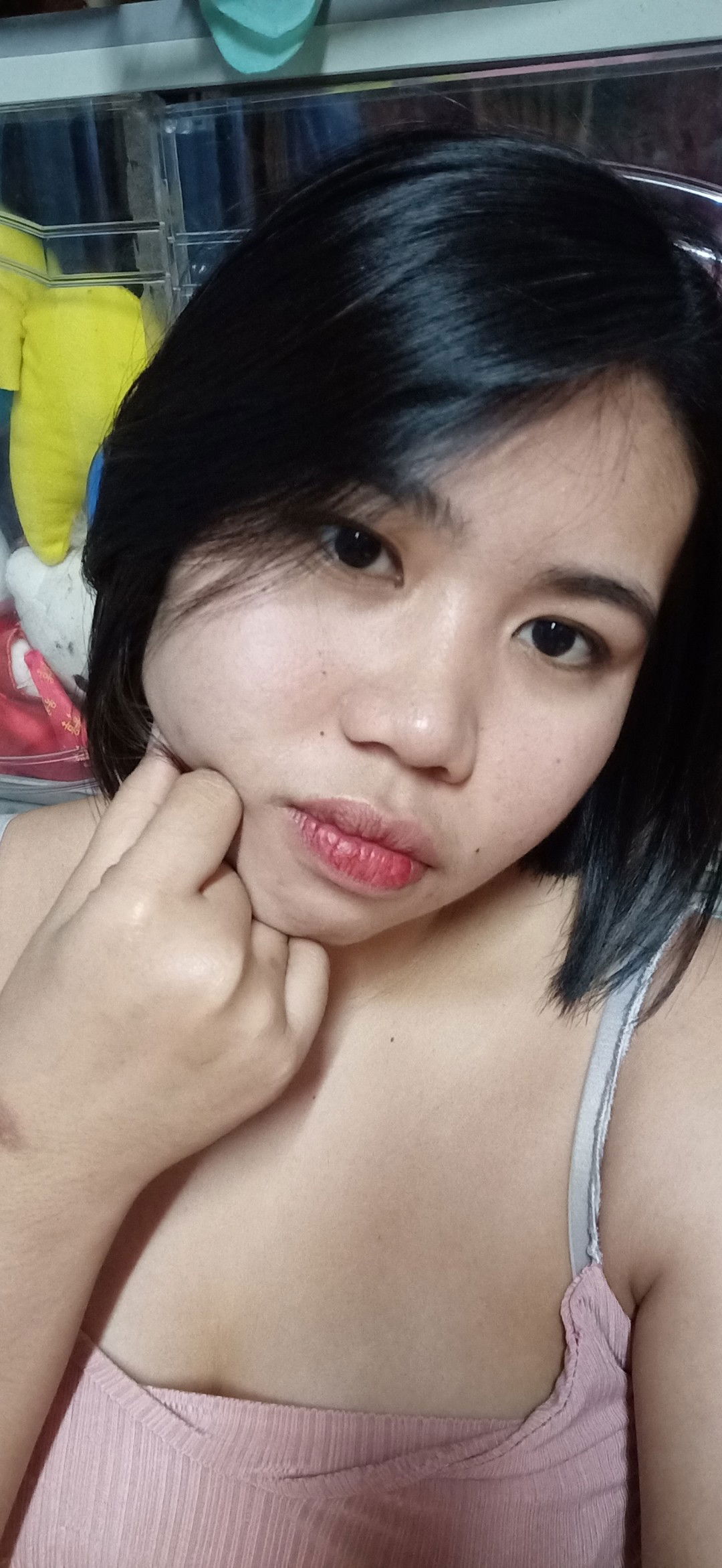 Nica Leal profile icon