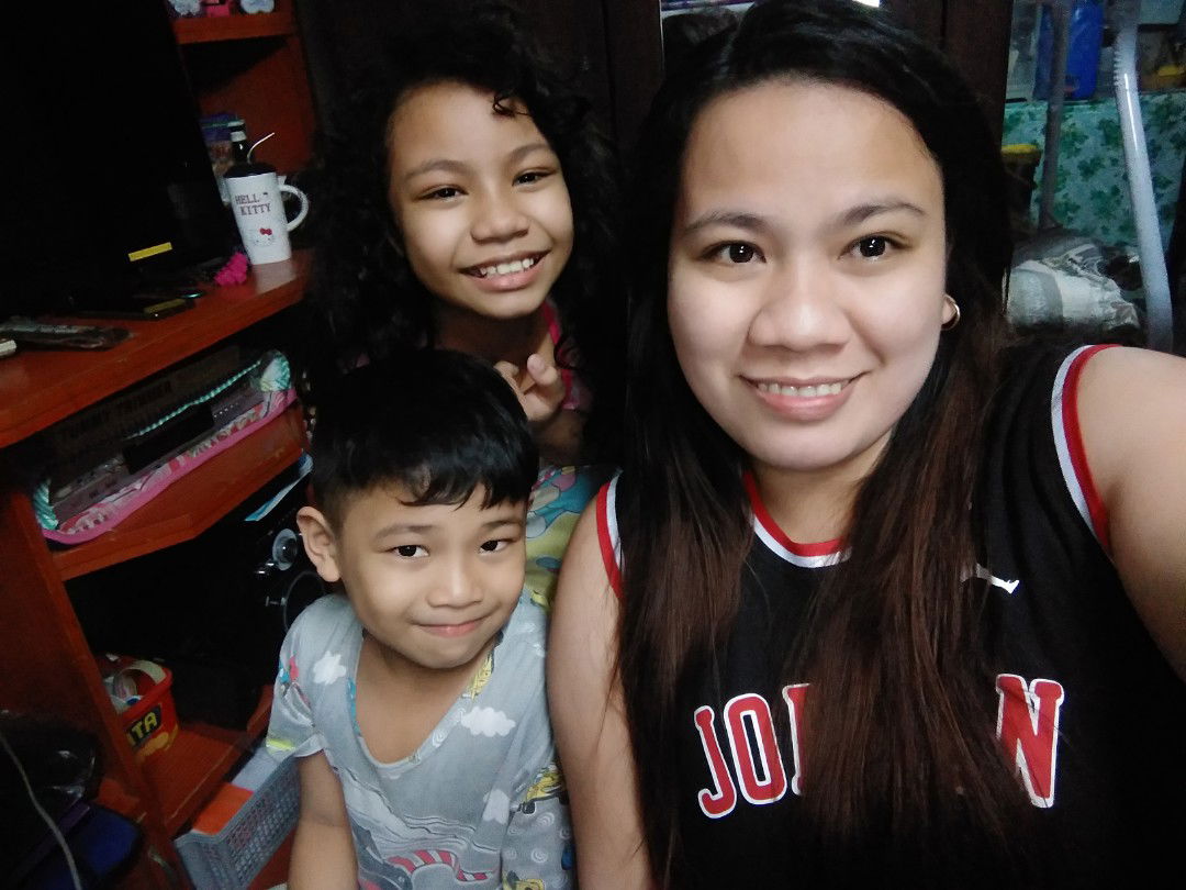 Dhel Manog profile icon