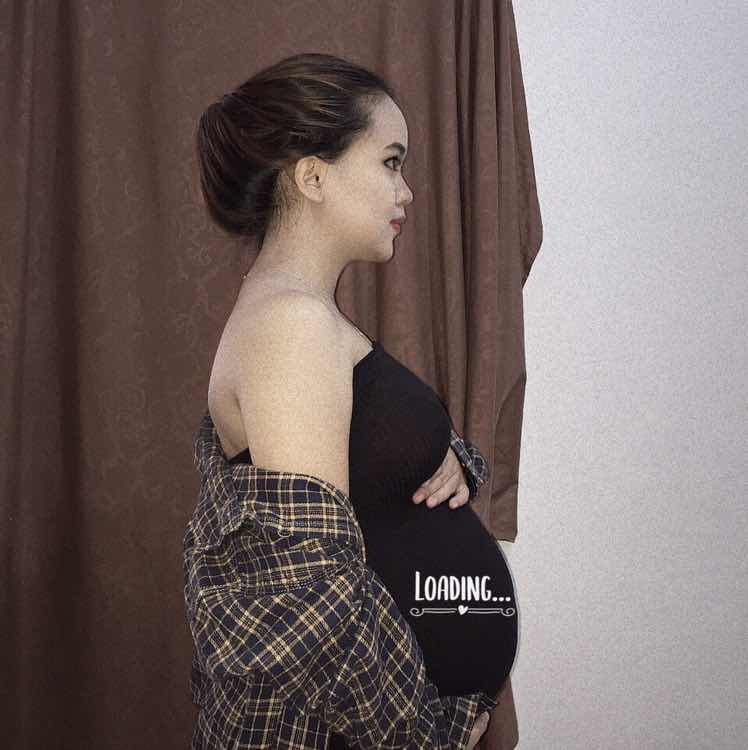 Ayu Dwiyanti profile icon