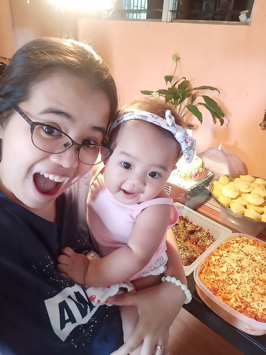 Monique Miguel Abejuela profile icon