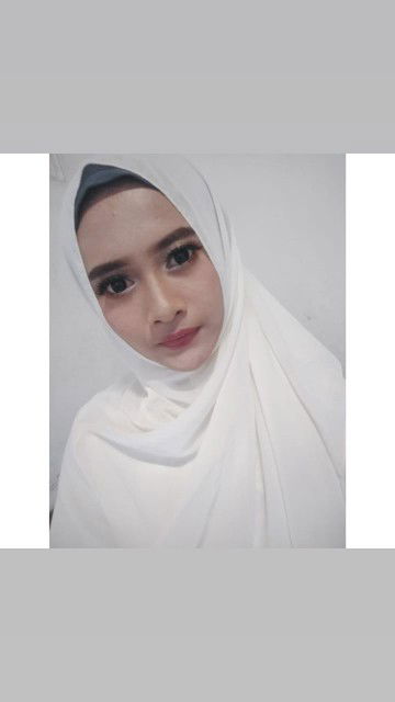 putri novita profile icon